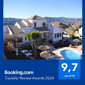  Villa Rosada - Luxurious 3-bedroom With Garden And Pool Spain